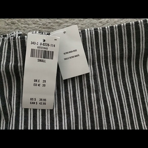 💖Host Pick💖 Hollister striped mini skirt - Picture 9 of 10